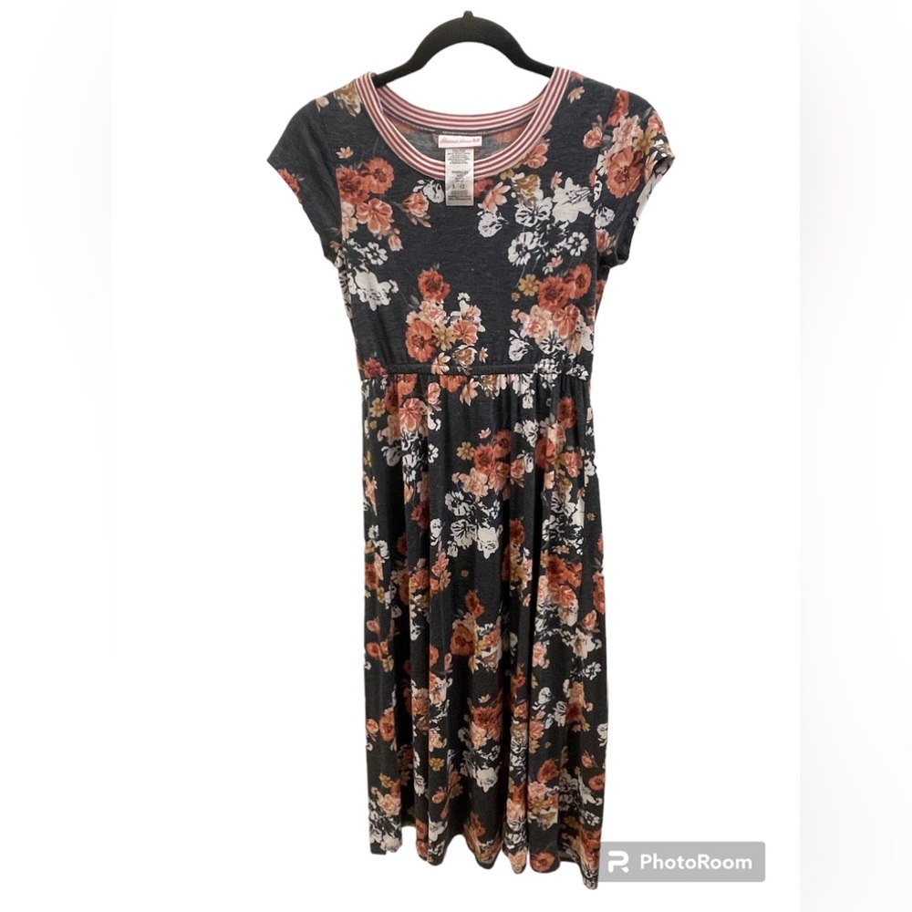 floral midi dress with cap sleeves